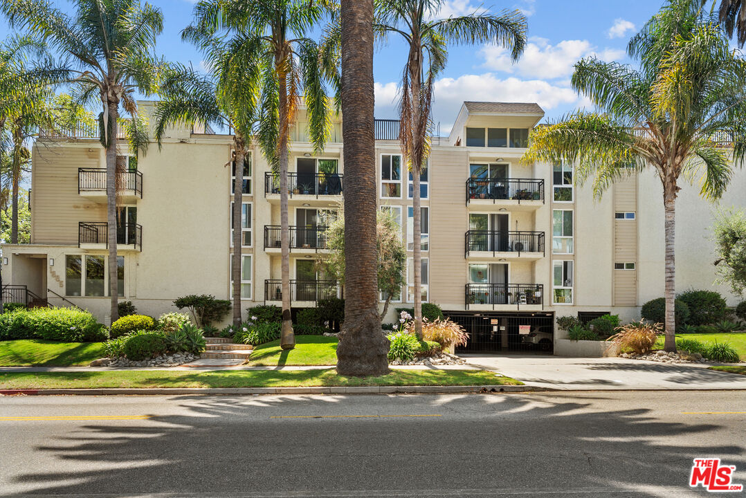 Property photo for 1885 Veteran Ave, #103, Los Angeles, CA