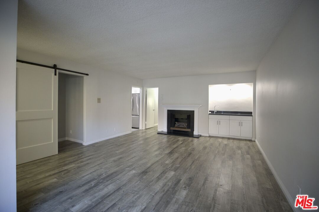 Property photo for 1033 6TH ST, #302, Santa Monica, CA