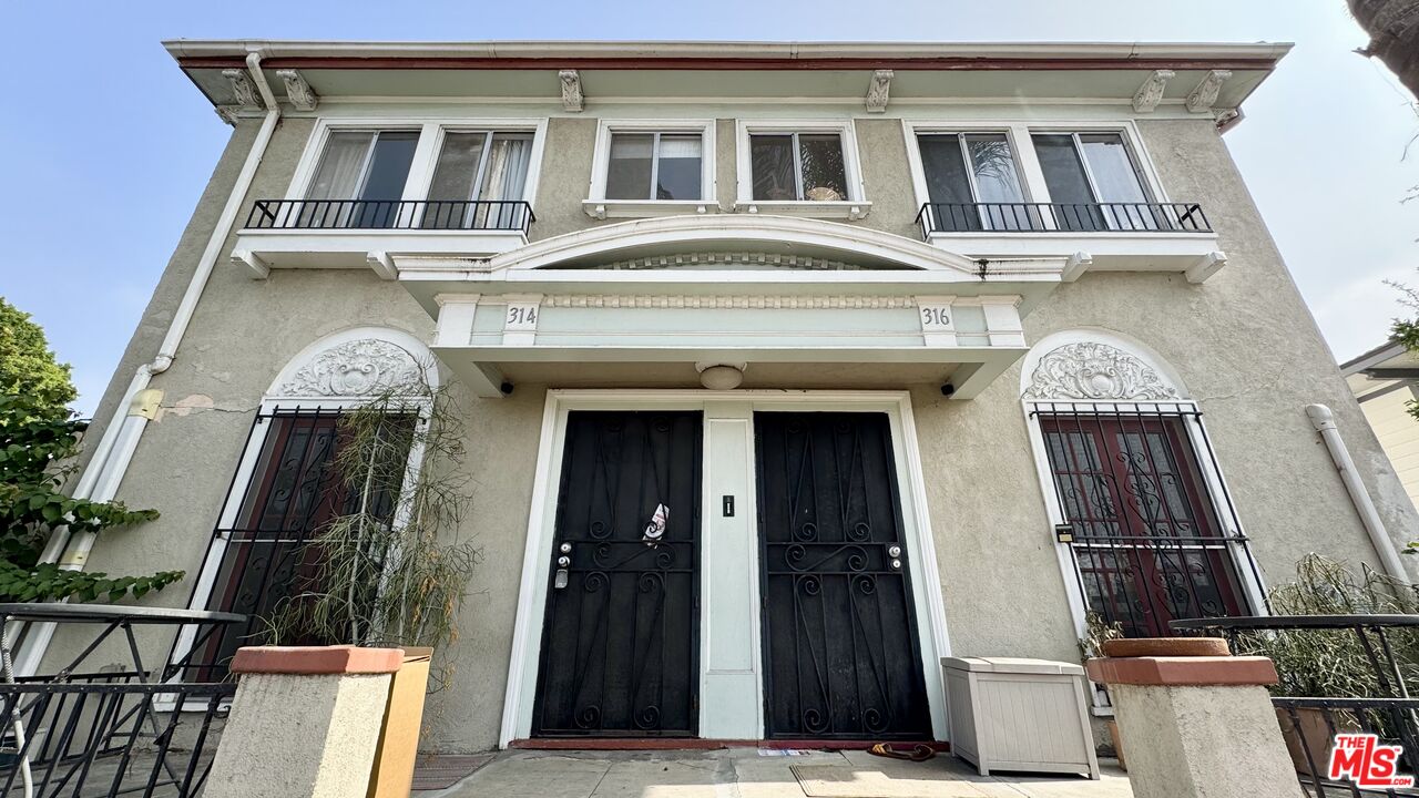 Property photo for 314 S Coronado St, Los Angeles, CA