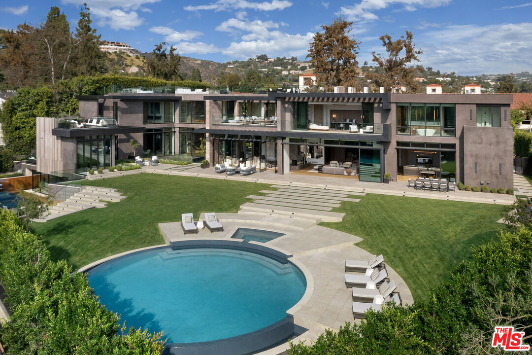 Property photo for 615 N Faring Rd, Los Angeles, CA