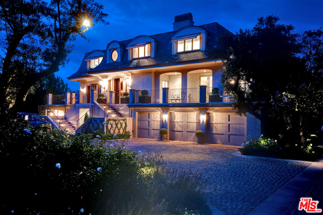 Property photo for 980 STRADELLA RD, Los Angeles, CA