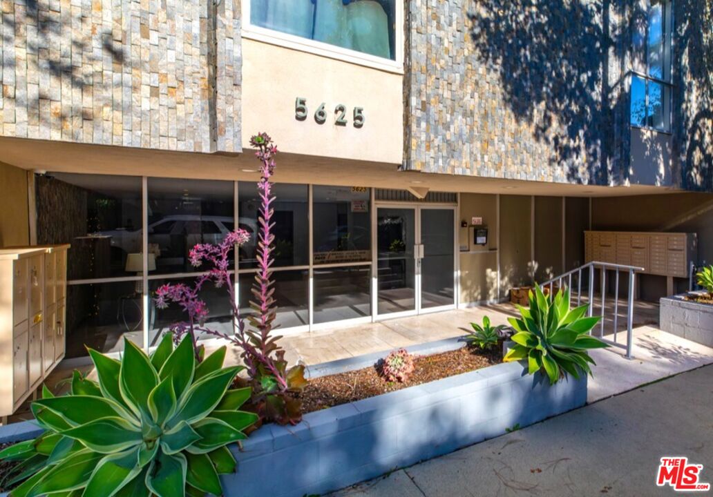 Property photo for 5625 Windsor Way, #110, Culver City, CA