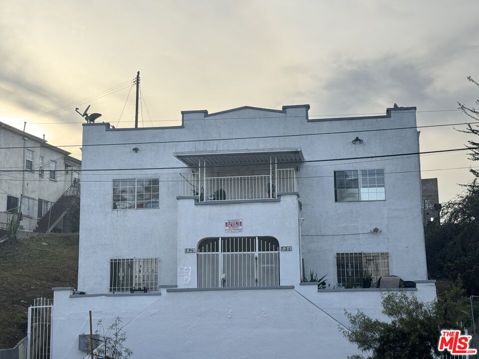 Property photo for 731 S Boyle Ave, Los Angeles, CA