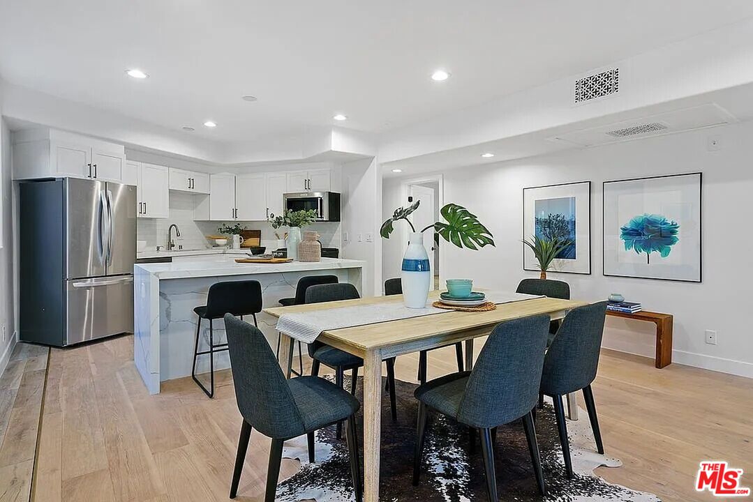 Property photo for 842 11th St, Santa Monica, CA