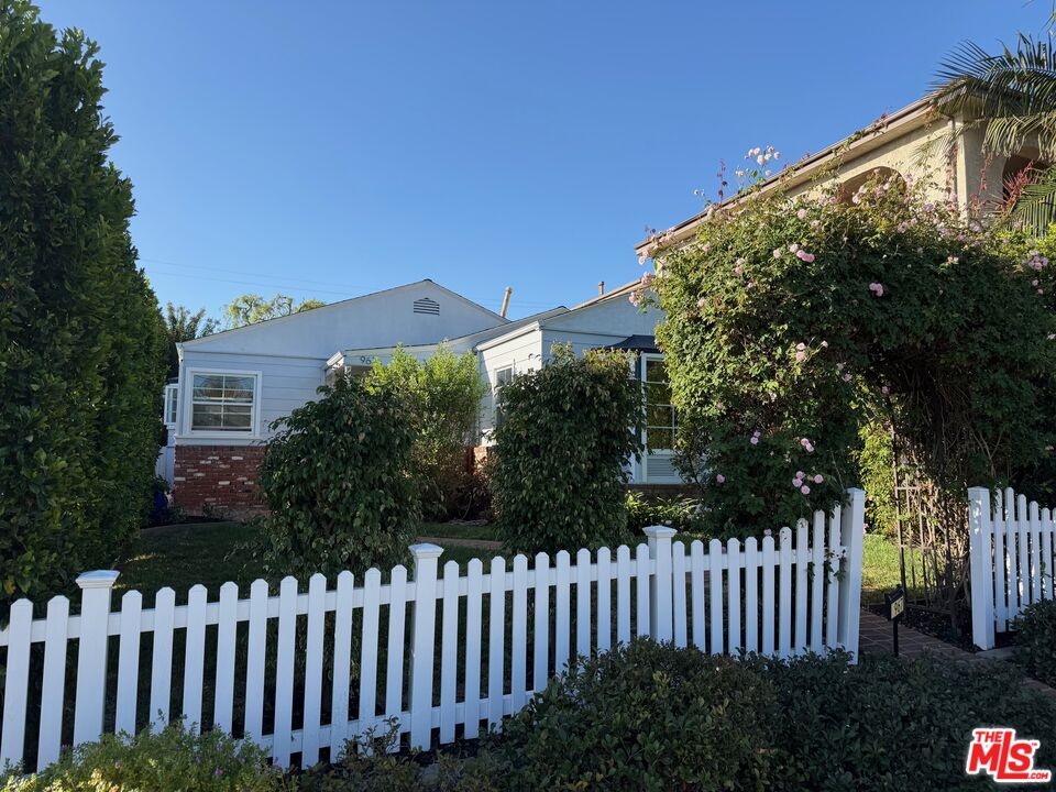 Property photo for 967 W 21st St, San Pedro, CA