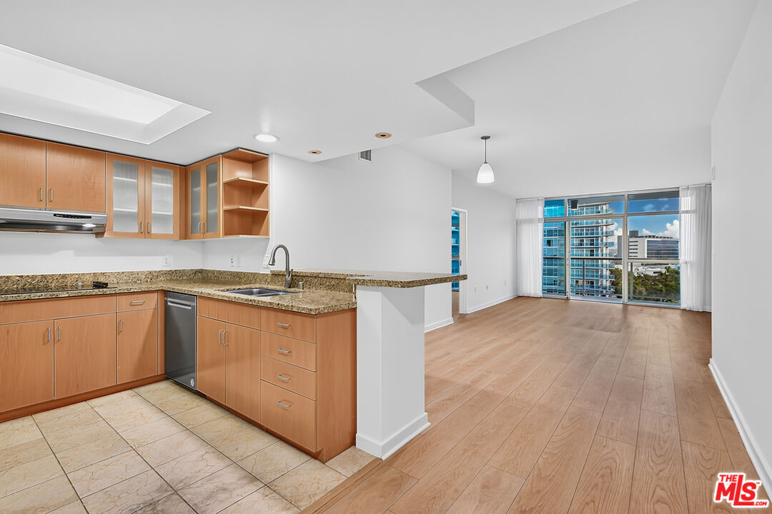 Property photo for 13700 Marina Pointe Dr, #932, Marina Del Rey, CA