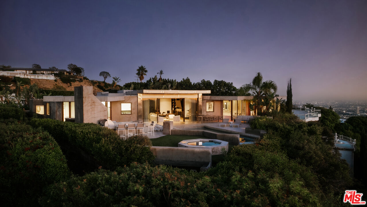 Property photo for 301 Trousdale Pl, Beverly Hills, CA