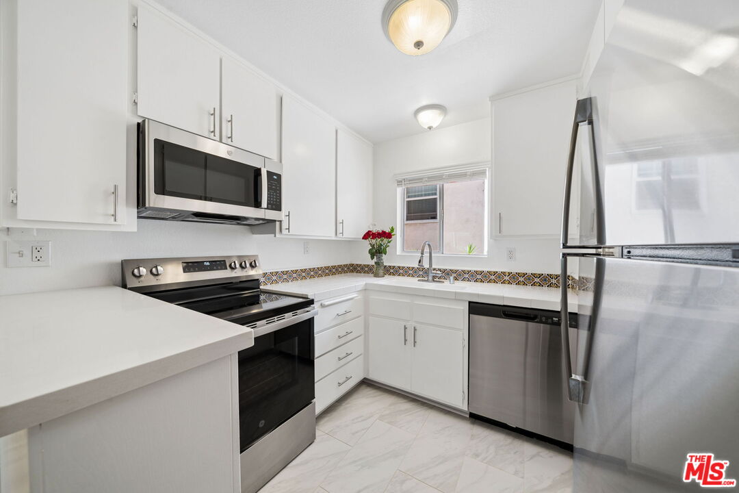 Property photo for 1028 7TH ST, #102, Santa Monica, CA