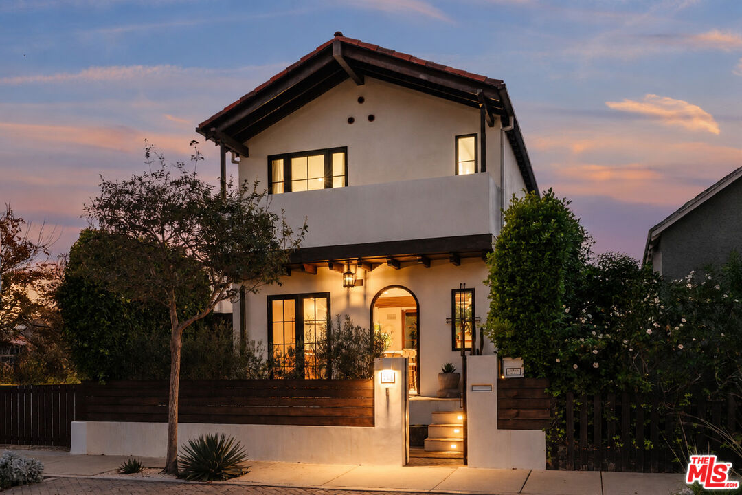 Property photo for 751 Ozone St, Santa Monica, CA