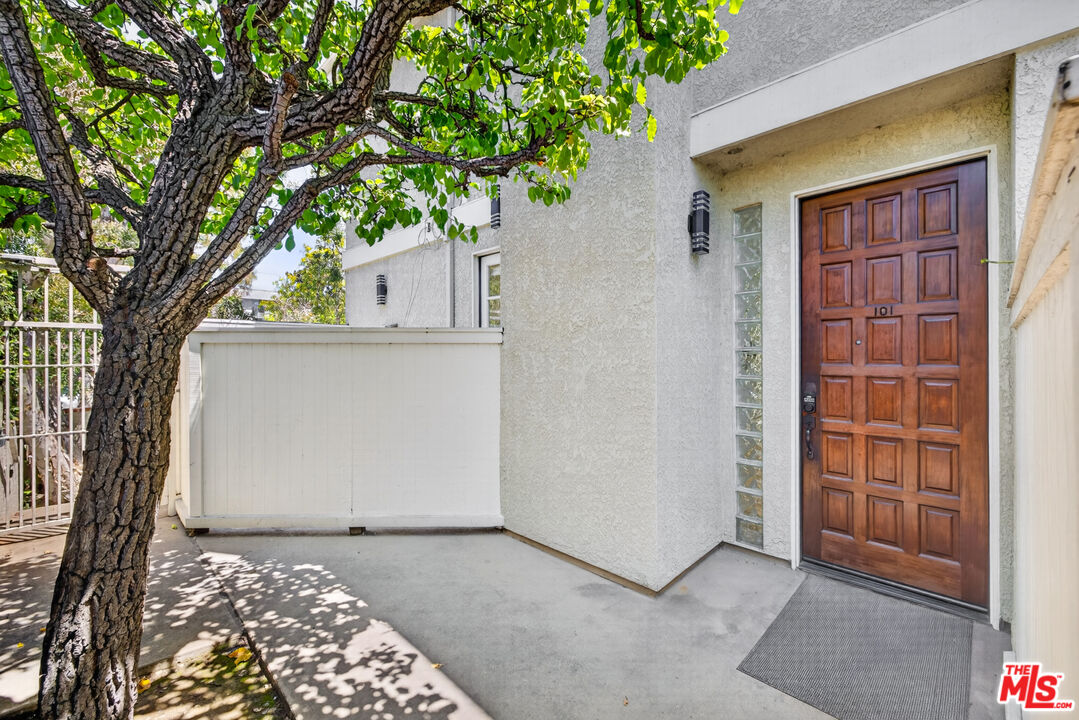 Property photo for 1754 11th St, #101, Santa Monica, CA