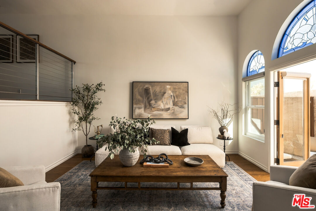 Property photo for 1141 17th St, #4, Santa Monica, CA