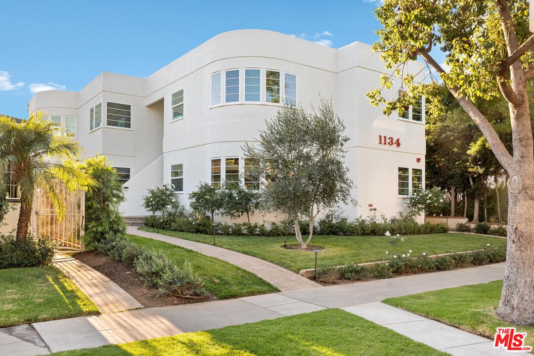 Property photo for 1134 17th St, #B, Santa Monica, CA