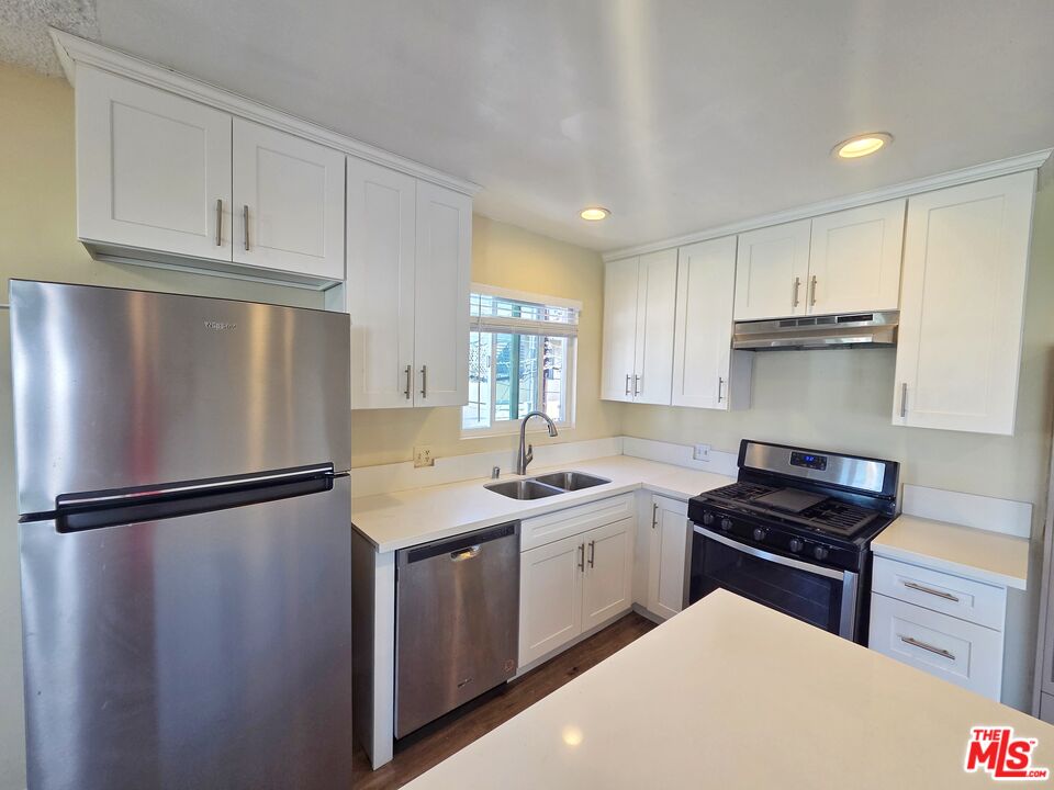 Property photo for 1419 Stanford St, #E, Santa Monica, CA