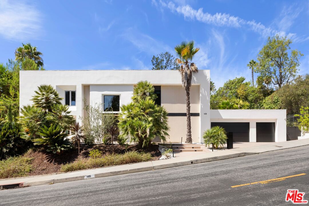 Property photo for 1431 Stradella Rd, Los Angeles, CA