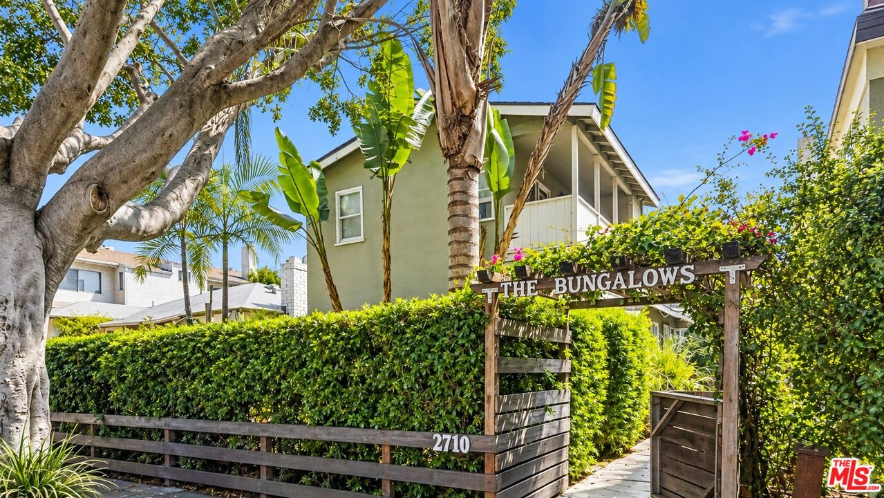 Property photo for 2710 Arizona Ave, Santa Monica, CA