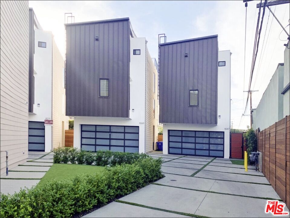 Property photo for 8267 Aria Dr, Los Angeles, CA