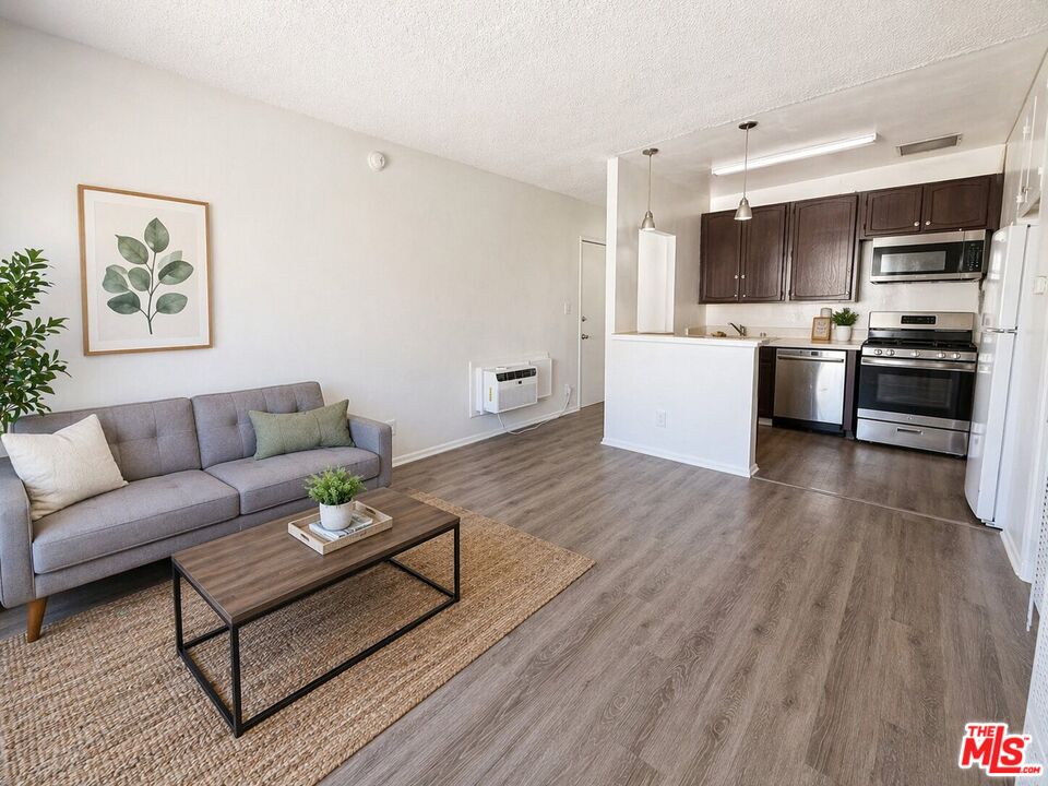 Property photo for 1133 W 36th Pl, #1, Los Angeles, CA