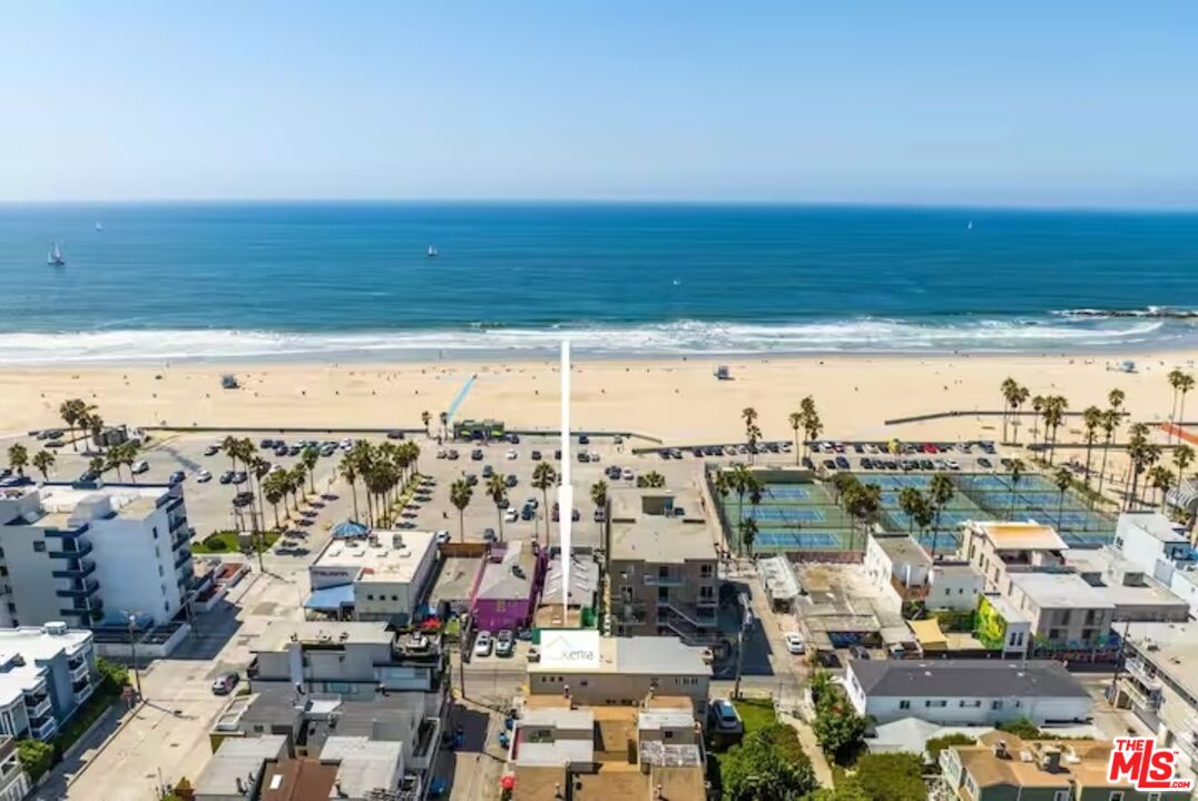 Property photo for 10 20th Ave, Venice, CA