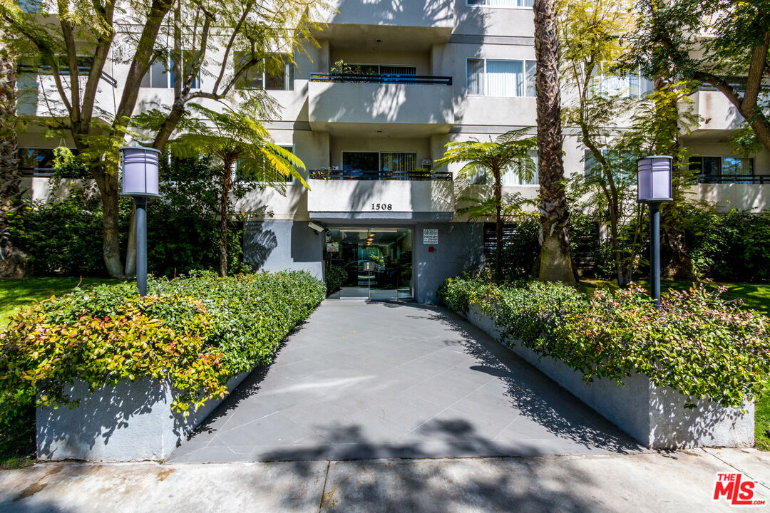 Property photo for 1508 VETERAN AVE, #303, Los Angeles, CA