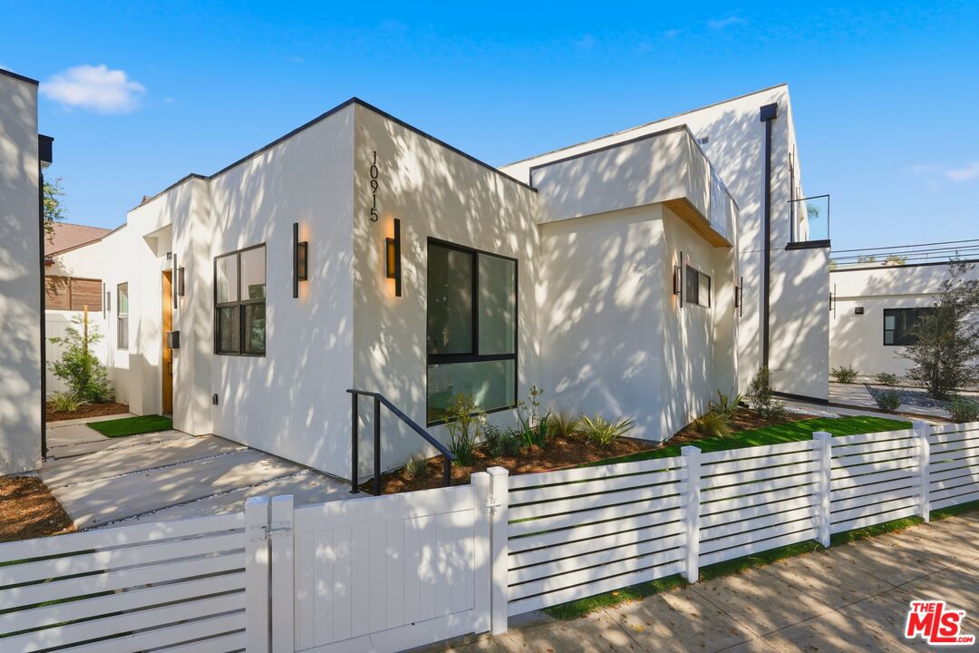 Property photo for 10915 Massachusetts Ave, Los Angeles, CA