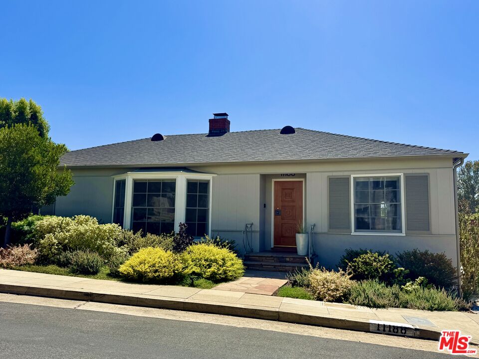 Property photo for 11188 Ophir Dr, Los Angeles, CA