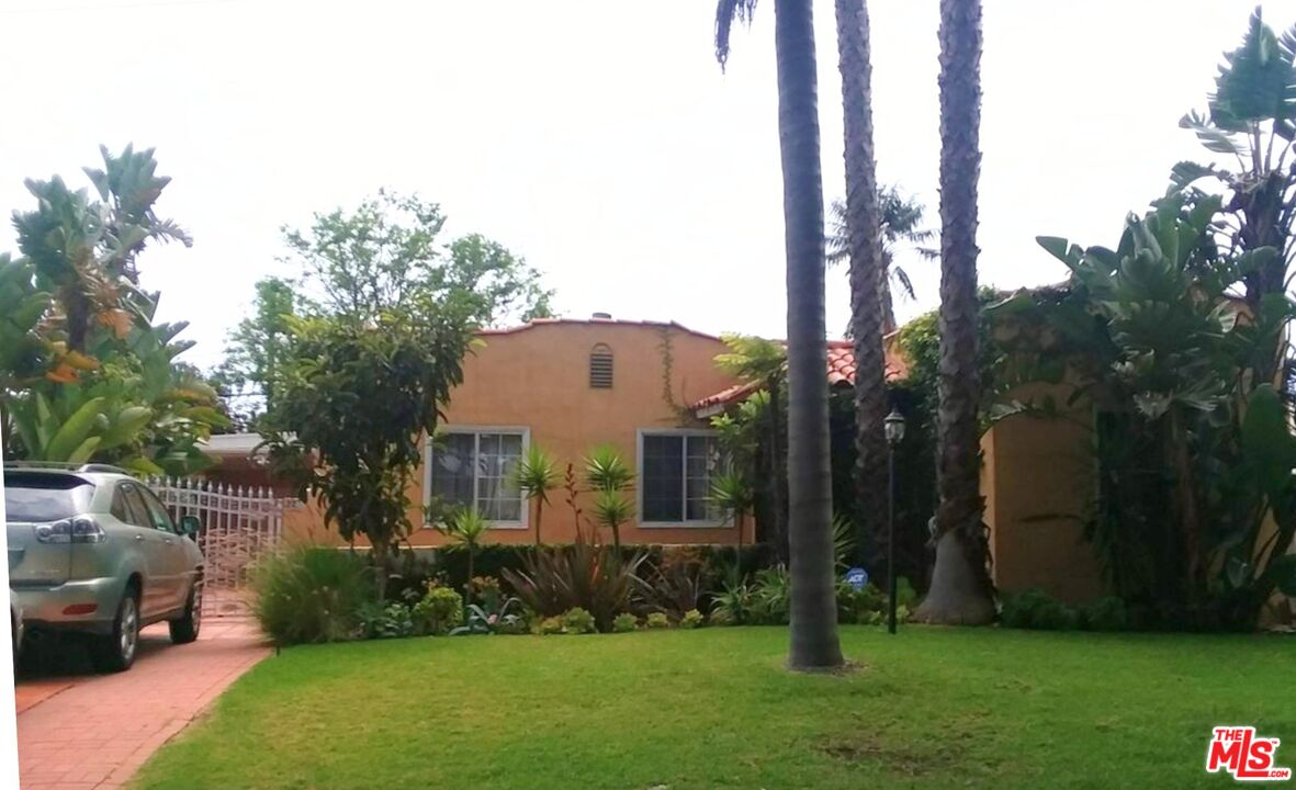 Property photo for 2234 Cloverfield Blvd, Santa Monica, CA