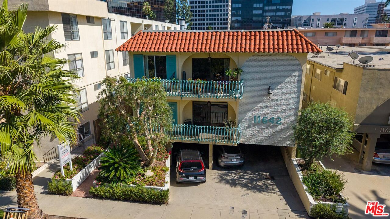 Property photo for 11642 Kiowa Ave, Los Angeles, CA