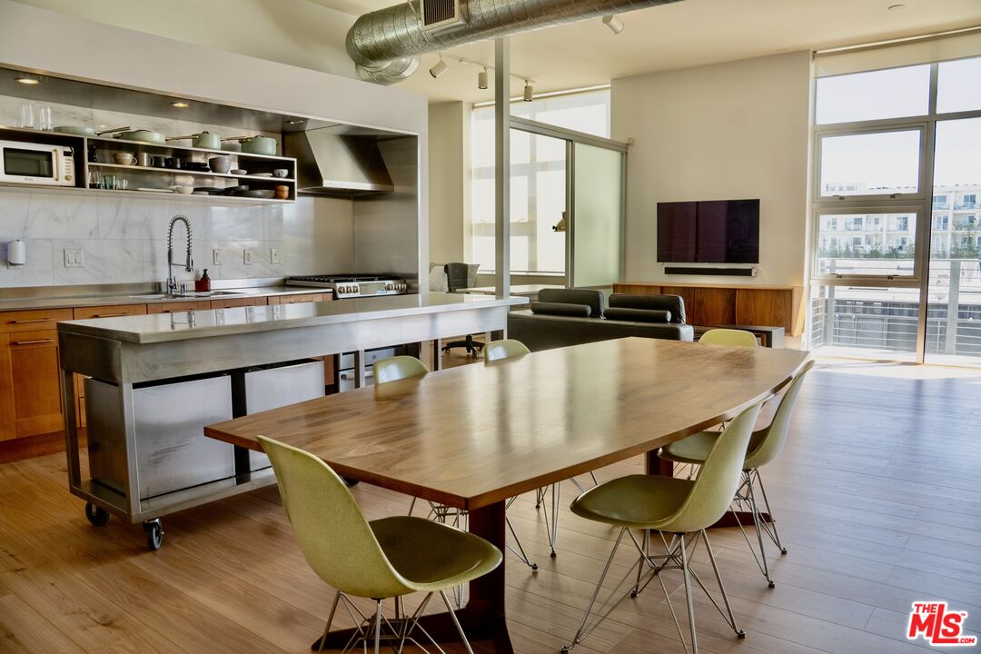 Property photo for 4080 Glencoe Ave, #318, Marina Del Rey, CA