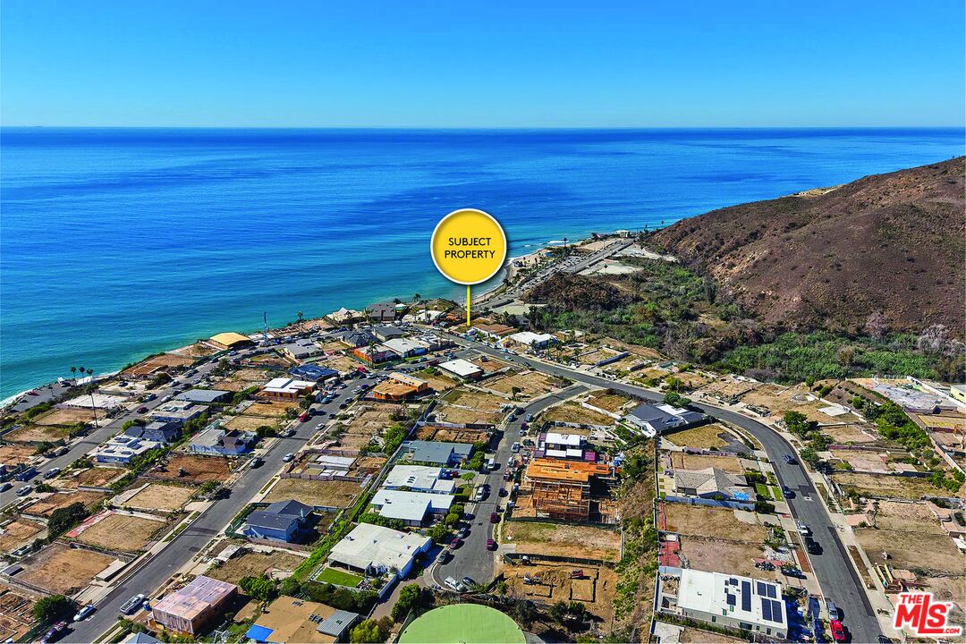 Property photo for 3913 Malibu Vista Dr, Malibu, CA