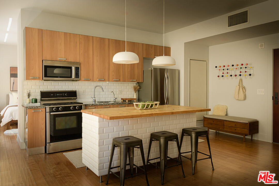 Property photo for 460 S Spring St, #810, Los Angeles, CA