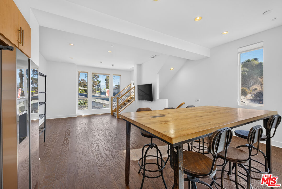 Property photo for 2201 Edendale Ln, Los Angeles, CA
