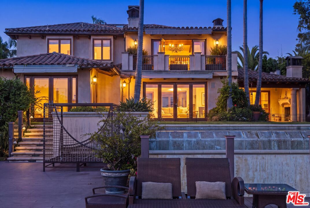 Property photo for 1617 Tower Grove Dr, Los Angeles, CA