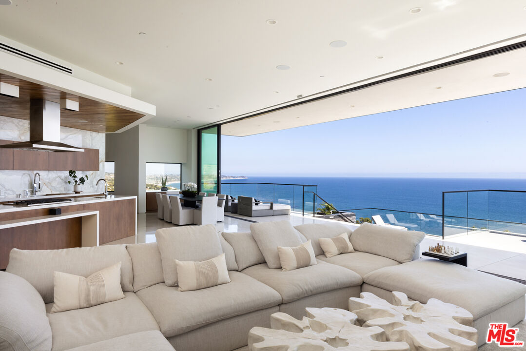 Property photo for 32357 Pacific Coast Hwy, Malibu, CA