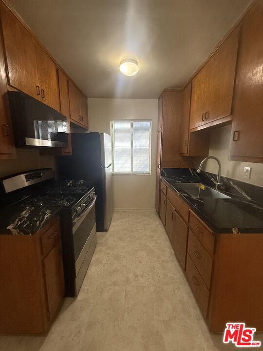 Property photo for 1166 Amherst Ave, #6, Los Angeles, CA