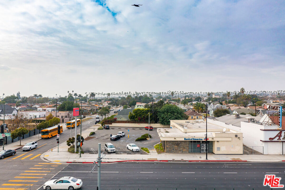 Property photo for 5471 Crenshaw Blvd, Los Angeles, CA