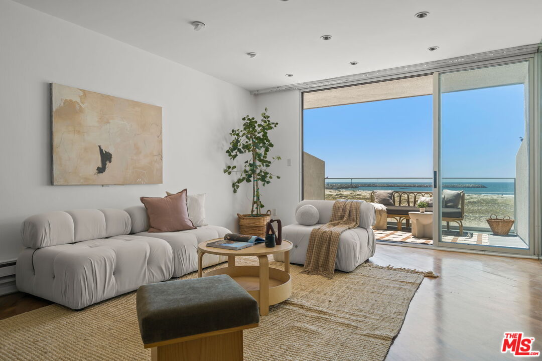 Property photo for 6 Voyage St, #204, Marina Del Rey, CA