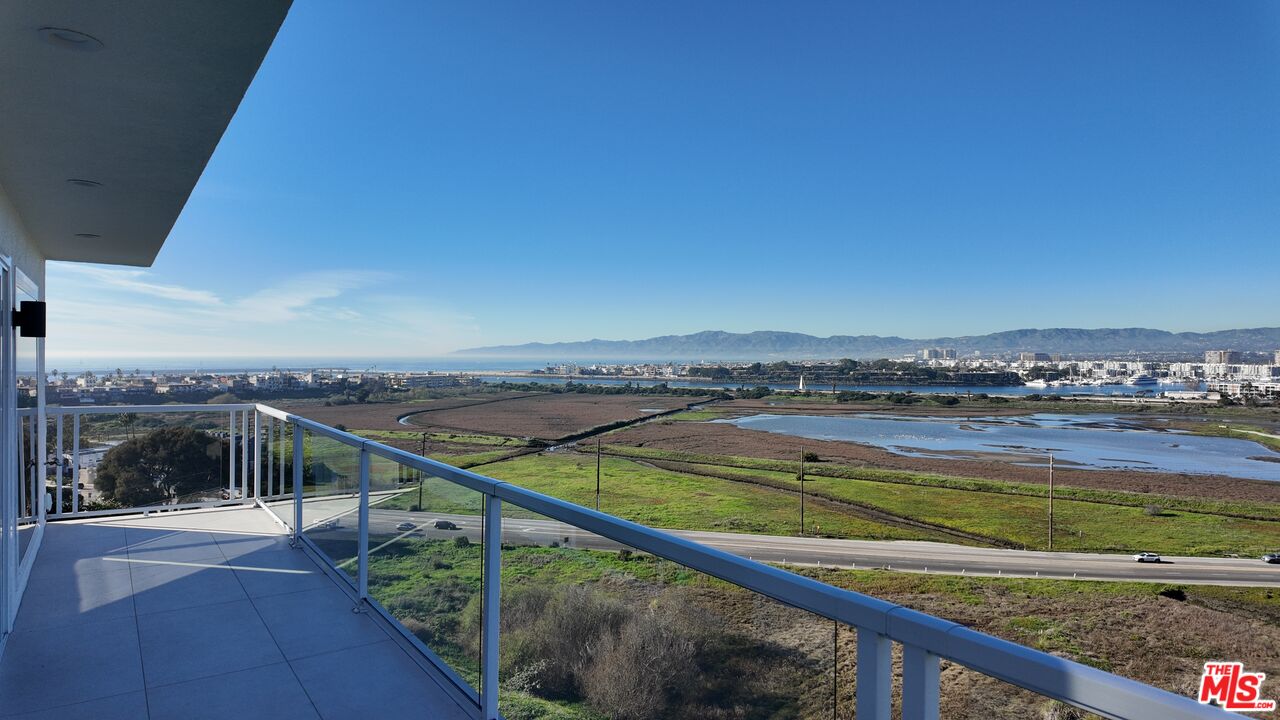 Property photo for 8124 NW Billowvista Dr, Playa Del Rey, CA