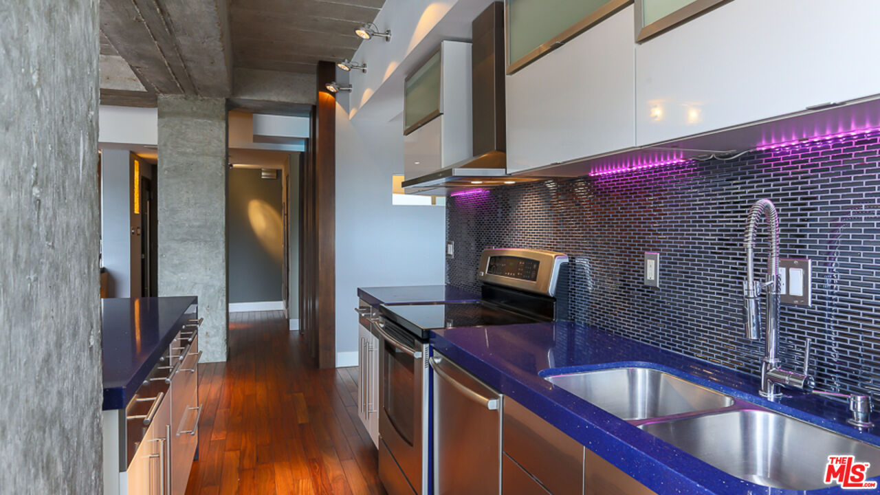 Property photo for 7250 Franklin Ave, #1112, Los Angeles, CA