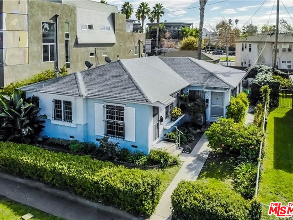 Property photo for 544 Grand Blvd, Venice, CA