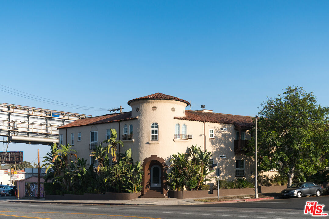 Property photo for 5320 W OLYMPIC, #7, Los Angeles, CA