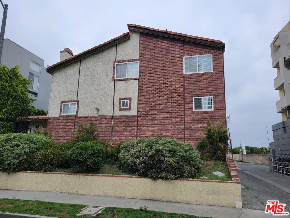 Property photo for 1250 S CORNING ST, #2, Los Angeles, CA