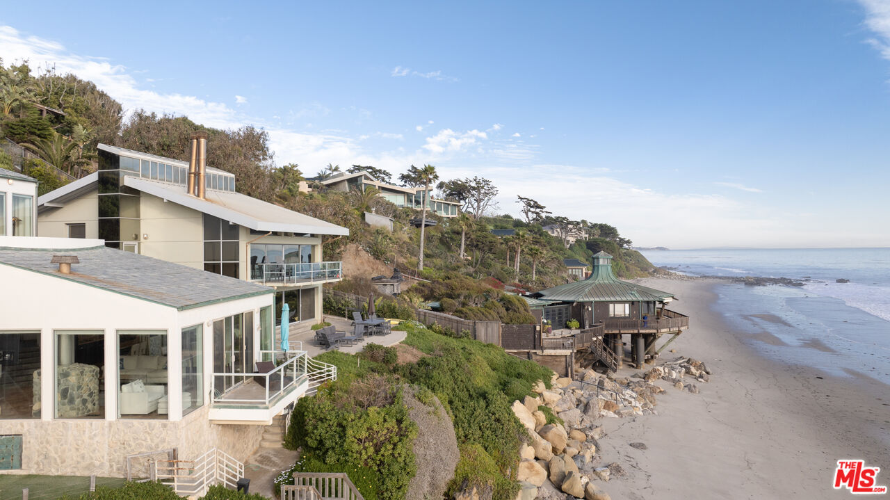 Property photo for 33334 Pacific Coast Hwy, Malibu, CA