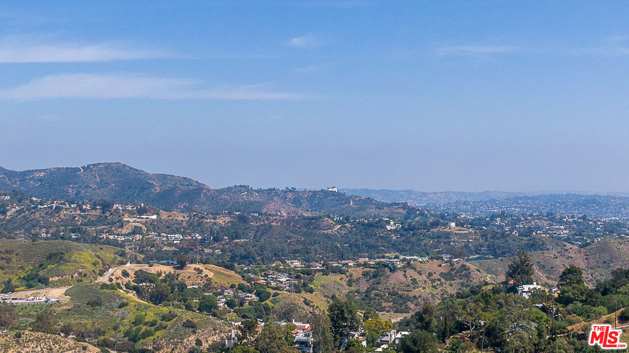 Property photo for 7264 Woodrow Wilson Dr, Los Angeles, CA