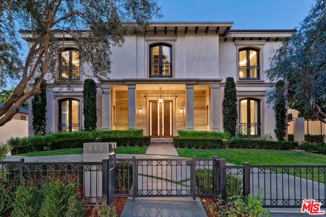 Property photo for 610 N Rodeo Dr, Beverly Hills, CA