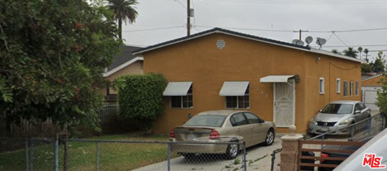 Property photo for 1555 W 71st St, Los Angeles, CA