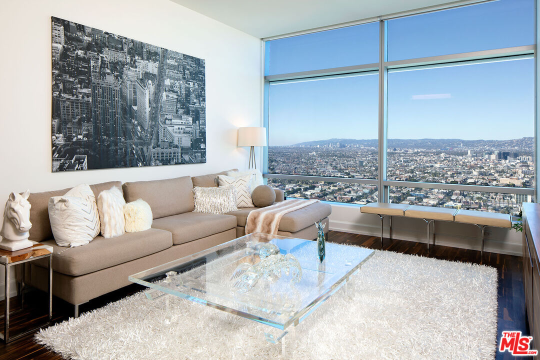 Property photo for 900 W Olympic Blvd, #40F, Los Angeles, CA