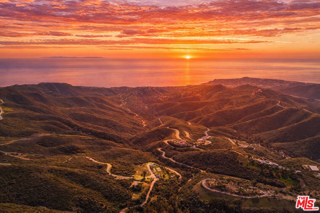 Property photo for 2100 Mcreynolds Road, Malibu, CA