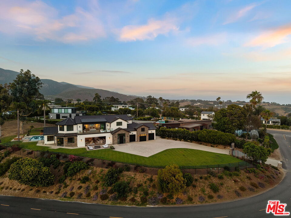 Property photo for 29623 Harvester Rd, Malibu, CA