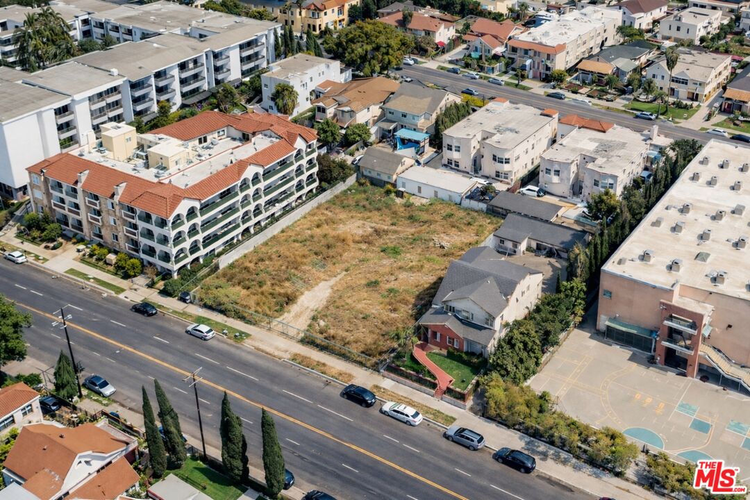 Property photo for 186 S Virgil Ave, Los Angeles, CA
