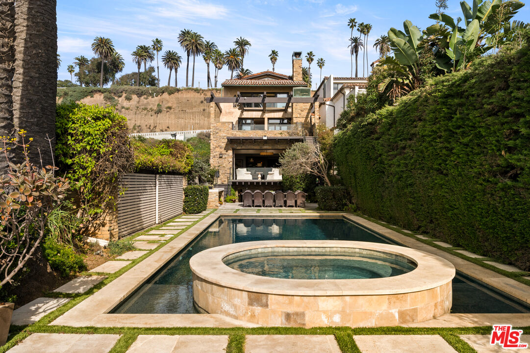 Property photo for 964 Palisades Beach Rd, Santa Monica, CA